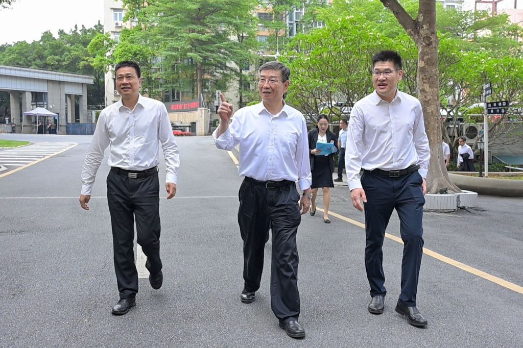 F5D64CAB6C7F416EA9C3BDF5D9E_4624CC36_28514