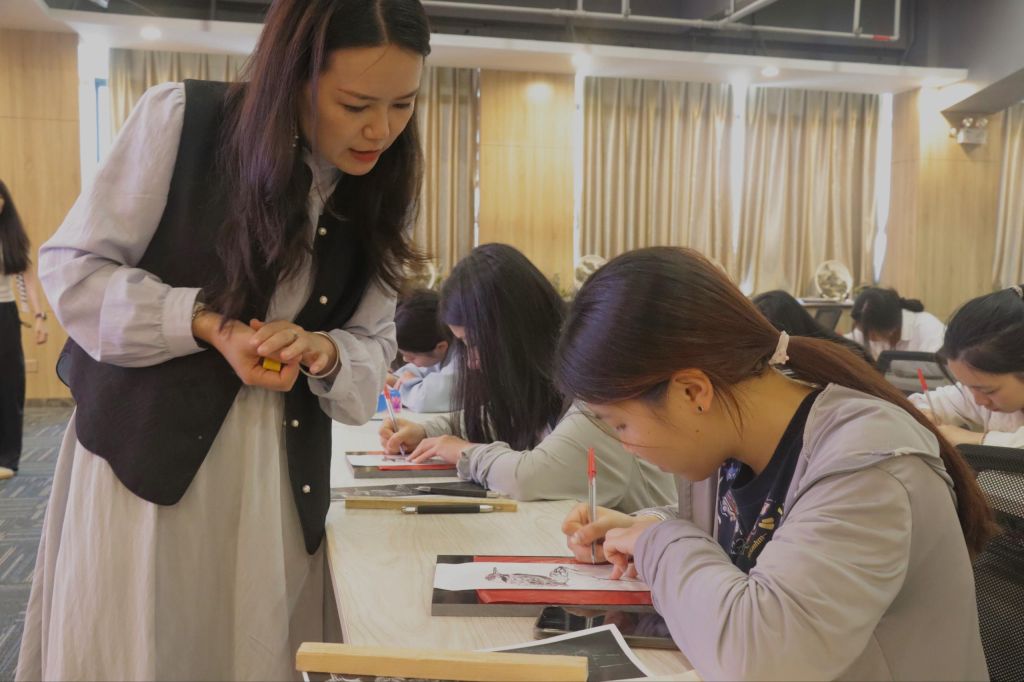 5D26EEDB5ECA4CB8AA5586DB8E2_9A071833_15D3A