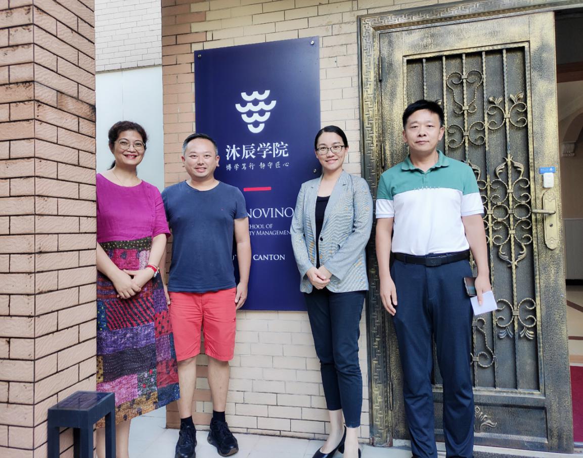 ˵��: ���˼Ҽѣ������У����Ӱ