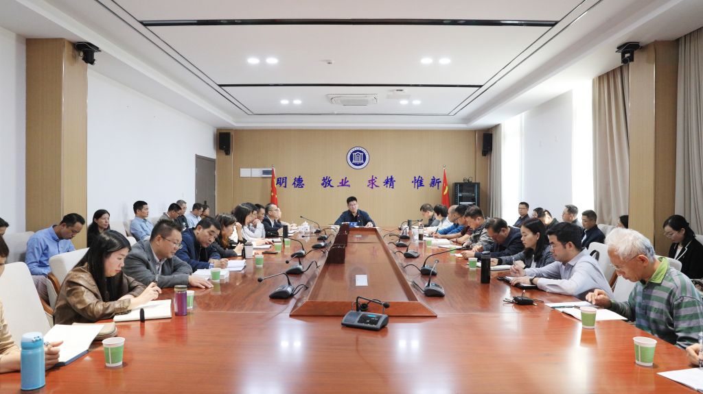 6B63A89BE2E95E0024993C43C9A_8707A1EA_16E33