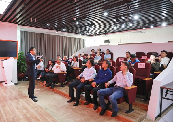 5774AF242F3FDEBFCA595D3CB27_30DCB96D_38DEF.jpg?e= 5774AF242F3FDEBFCA595D3CB27_30DCB96D_38DEF.jpg?e=