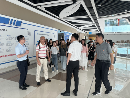 73BFFEC8F3318BDF2A33562DC4A_0DC0F18C_99E00