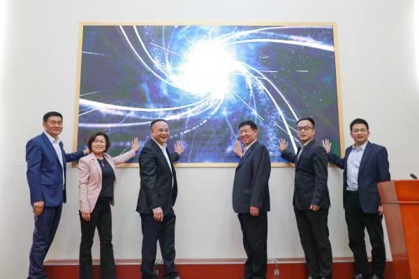 A48031F1B3D08A8BC4E0AEE928E_A1796486_10EBD.jpg?e= A48031F1B3D08A8BC4E0AEE928E_A1796486_10EBD.jpg?e=