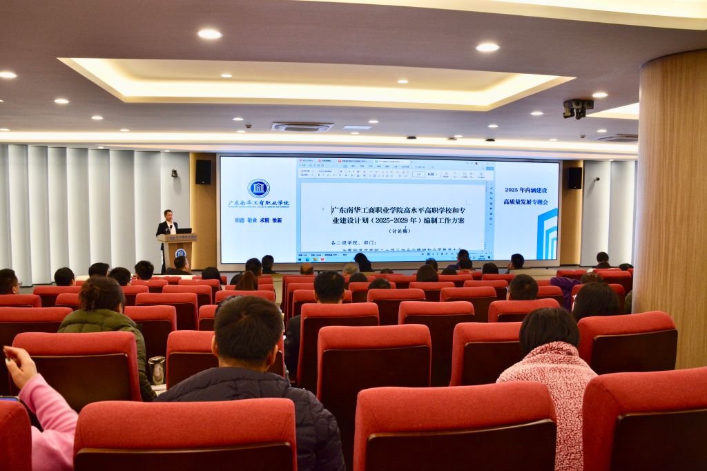 7299795EAD41E8E1FC05F827140_4A333F63_19CB9