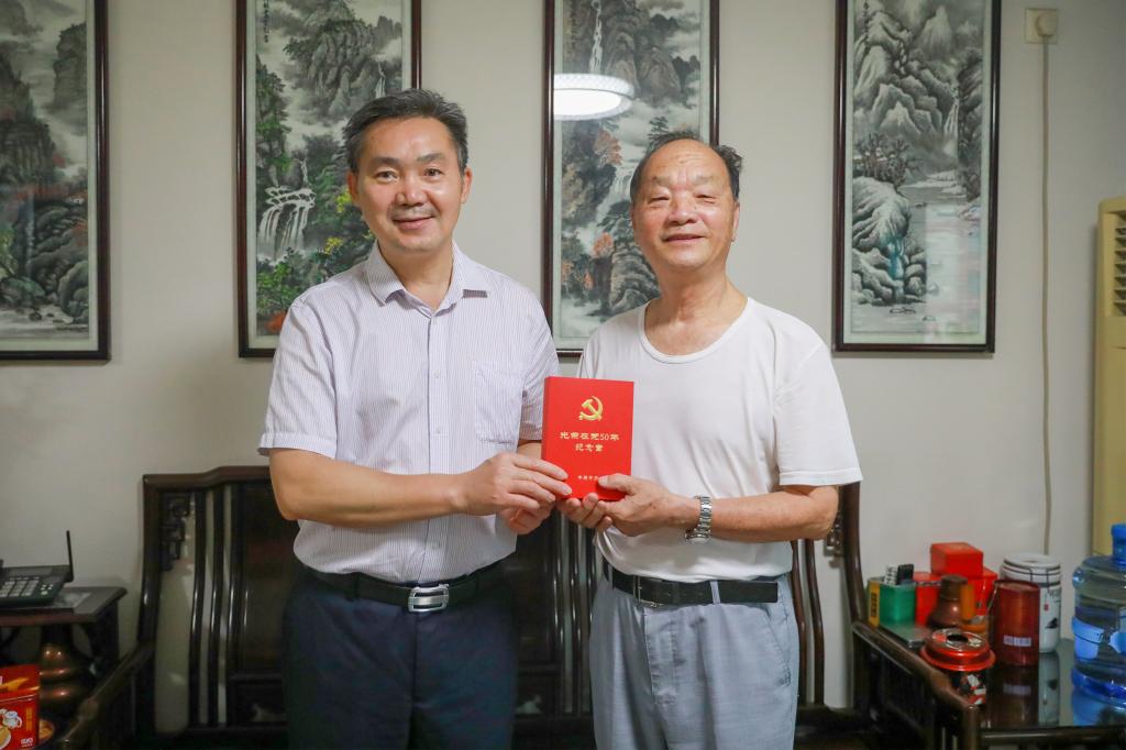 36CCE2DD835BB0D2D41142BBF64_ED11466C_144B4.jpg?e=