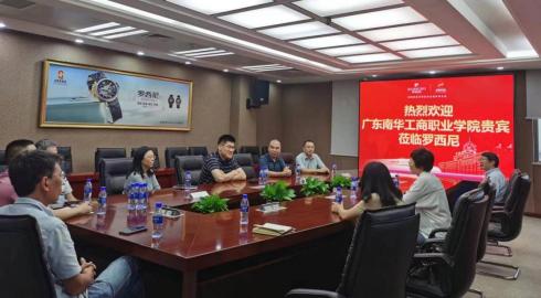 66B79A90A51E67ED123AFDB6F22_E460C658_69A5.jpg?e=