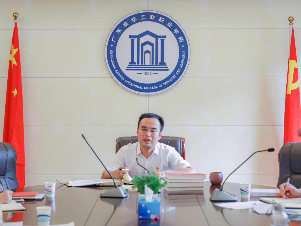 AD7645ECBCC94C602A373D7526E_690DE1BC_100CB.jpg?e= AD7645ECBCC94C602A373D7526E_690DE1BC_100CB.jpg?e=