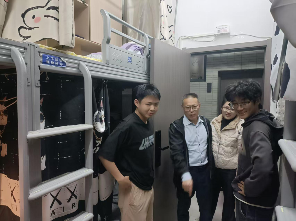 CFB14E12DF67EC82F5ADD1C9F51_5514DD61_1190E8 CFB14E12DF67EC82F5ADD1C9F51_5514DD61_1190E8