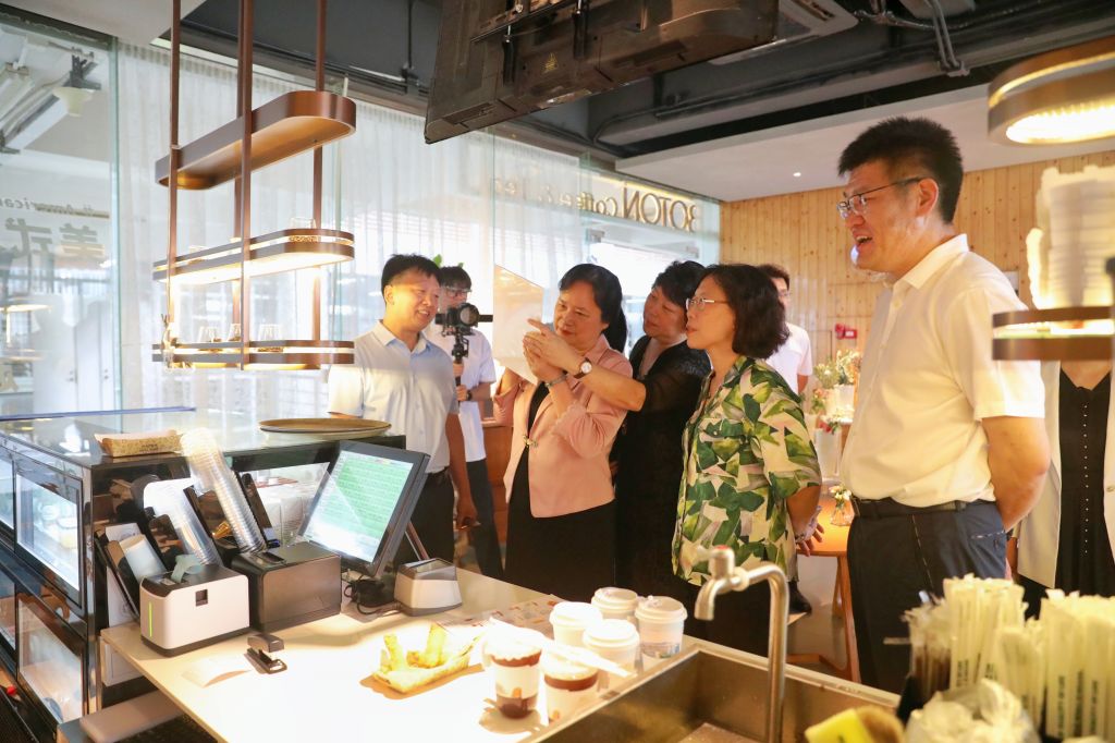 8E6951B49ED6E64318BB322F9AB_A18A9975_1DB5A