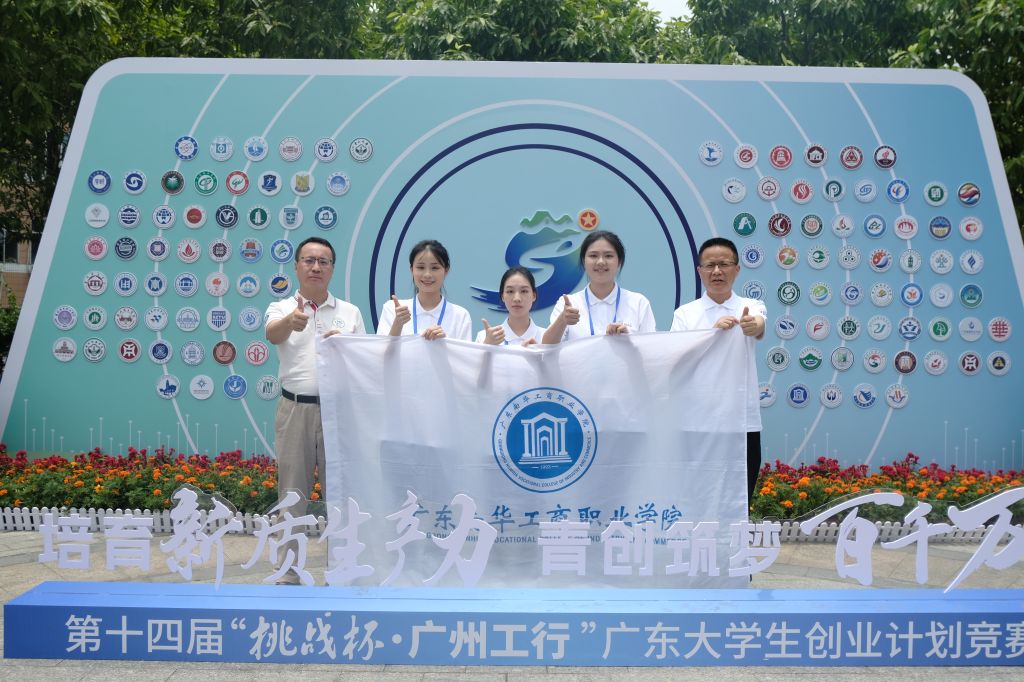 3087410455E740012007426DAB0_CE281C6D_21B80.jpg?e=