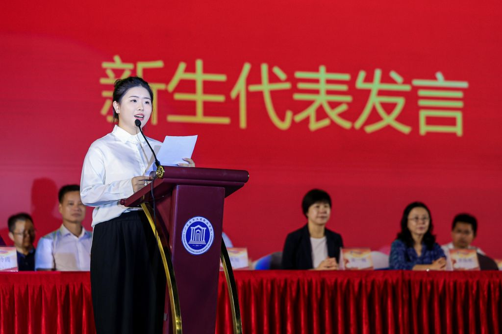 BC207BB9FC359F3A32ED23D9A3D_6D324D11_10F14