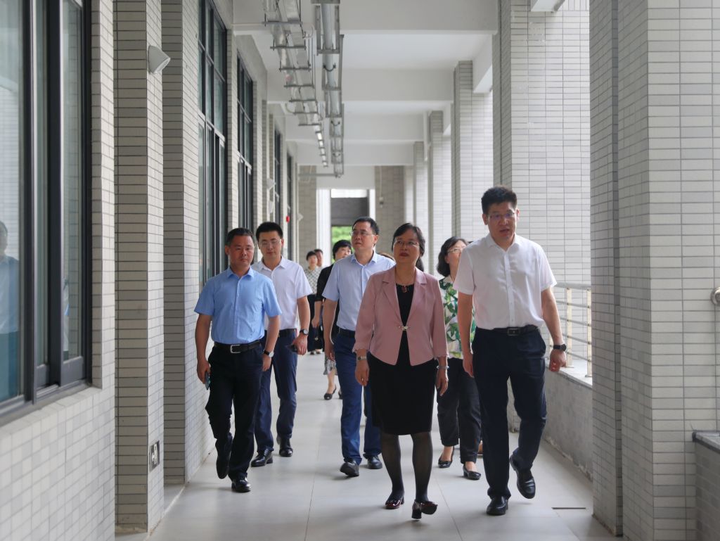 85BC9079DF3DAE9B4E124937B80_16112A47_1CA4B