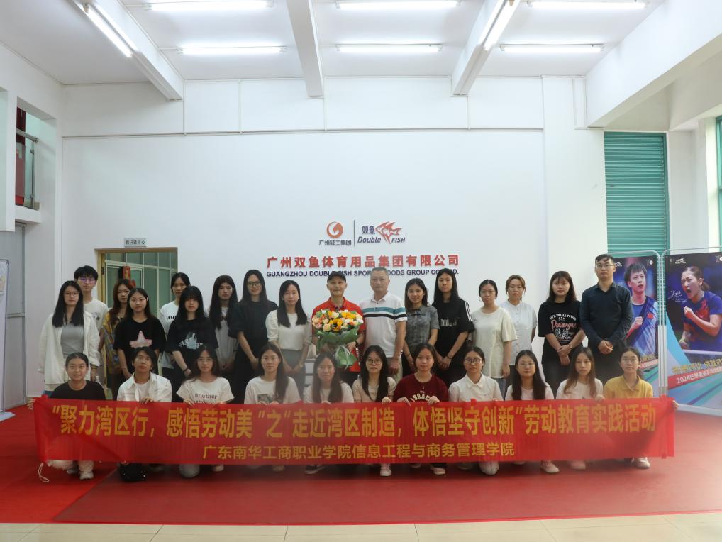 C85318242B56C77525C3F6E6F80_62274A16_1592C.jpg?e= C85318242B56C77525C3F6E6F80_62274A16_1592C.jpg?e=