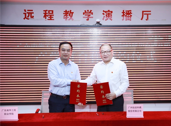 7F012FD057E8ACCCCECAFDC6197_5CC580BC_37DA1.jpg?e= 7F012FD057E8ACCCCECAFDC6197_5CC580BC_37DA1.jpg?e=