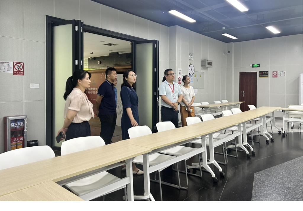 53F8A89B47F4D342B3C6B38834C_1AFA3395_11E731