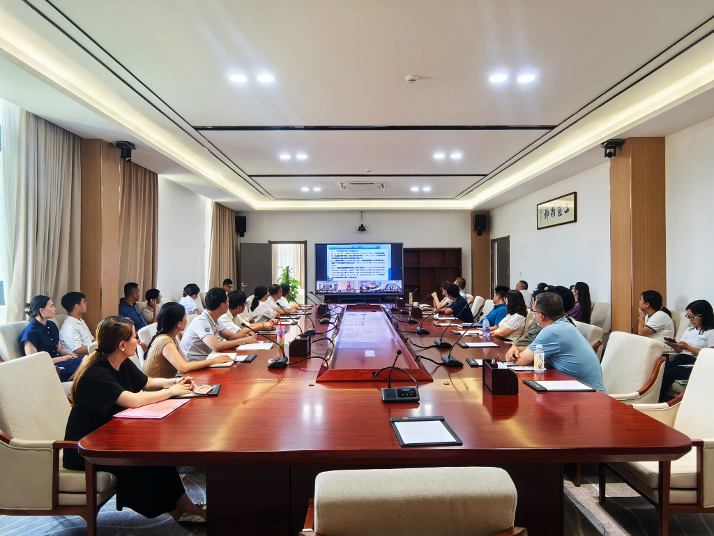 F49CEEB719C101C3E5308B11CEB_422DDCF0_18D50F