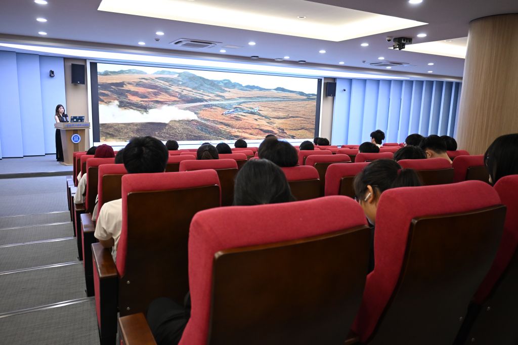 BCAD6DF473CE5B6B42D0821D345_804A57F8_15A75