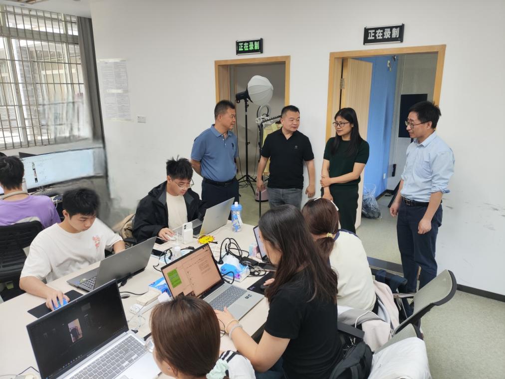 �齫����2(�й���)�ٷ���վ - IOS/��׿ͨ�ð�/�ֻ�APP����