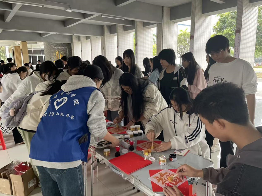 7DBCED85D6D35B371C0D7E22208_5F8596F2_E2BA1