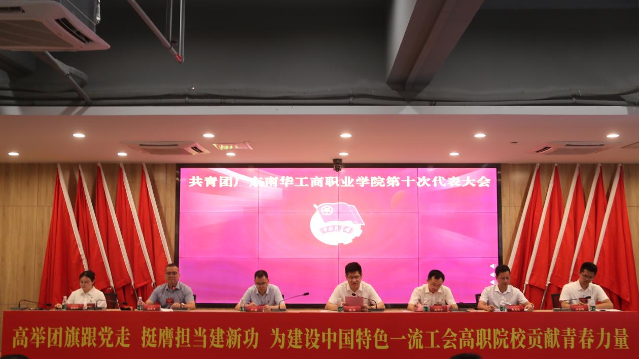 844569FB1EFDD2ABC3A9044FCF9_8AFC9C3A_16A4F.jpeg?e= 844569FB1EFDD2ABC3A9044FCF9_8AFC9C3A_16A4F.jpeg?e=